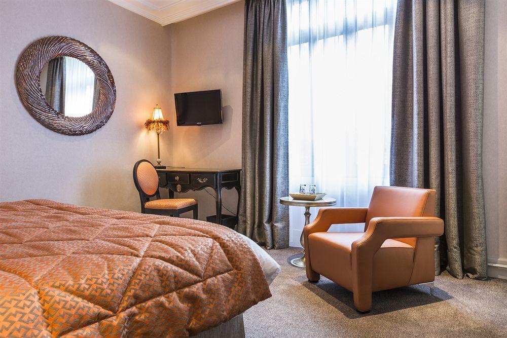 Hotel Le Cottage Bise Таллуар Екстер'єр фото